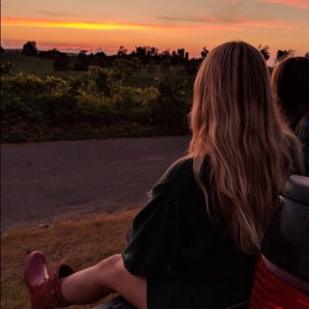 Meet your Posher, Victoria